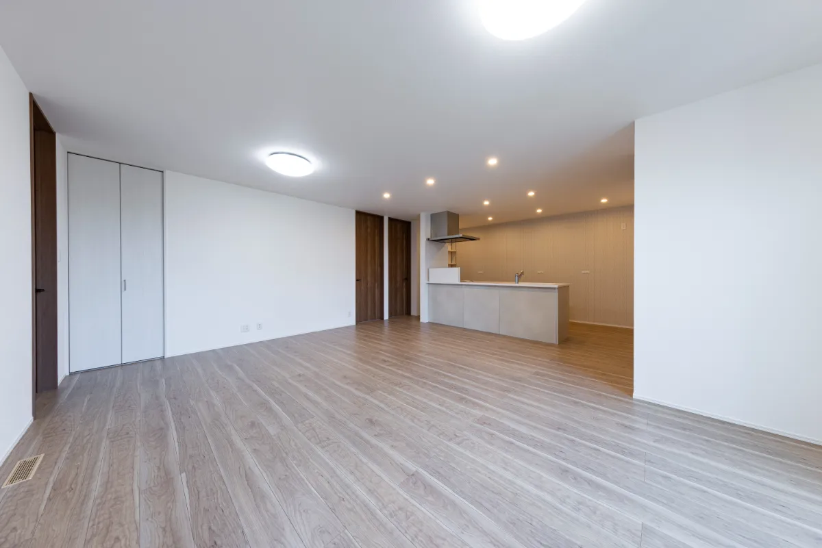 キッチンとゆるやかにつながる広々としたLDK